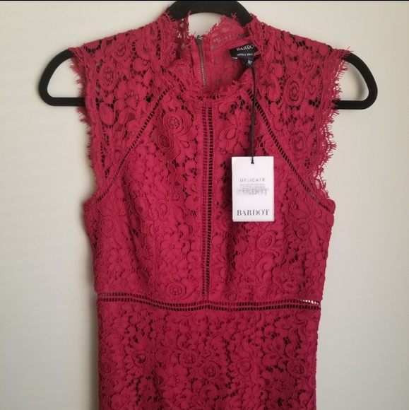 OFFERS WELCOME Bardot Lace Panel Dress - Picture 4 of 6